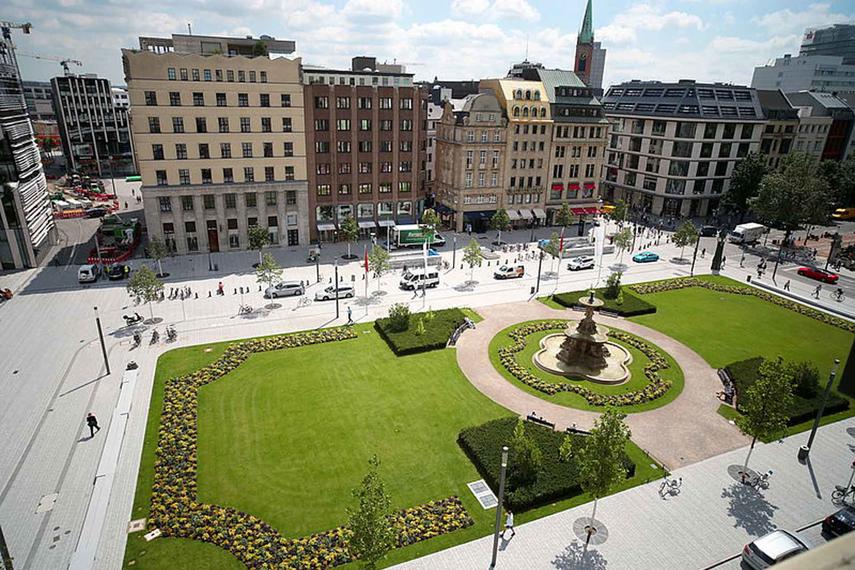 Corneliusplatz strahlt in neuem Glanz