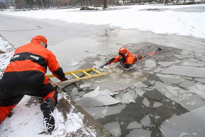 Bei der Eisrettung kommt es auf jede Sekunde an!