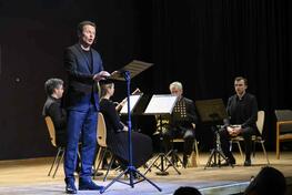 „Deutschland, siehst du das nicht?“: Große Resonanz auf musikalische Lesungen im Rhein-Kreis Neuss